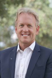 Leadership & Trustees