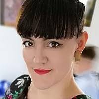 Tegan Hunter's Instagram, Twitter & Facebook