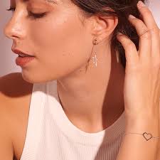 Bijoux Hillary Collier Coeur Les Felines Deals (Boucles d'oreilles stars  plaqué or)