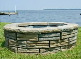 How to build a firepit with castlewall block : Remodelaholic Diy Retaining Wall Block Fire Pit