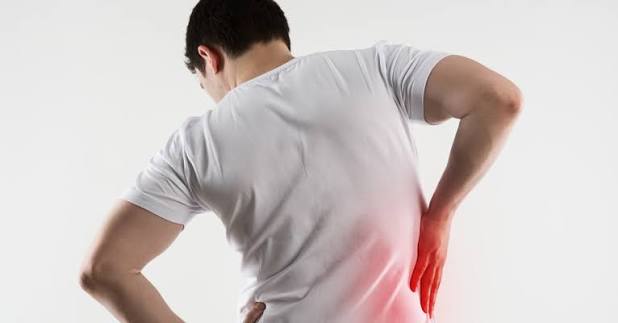 ألم في الجانب الأيمن من الظهر: ما أسبابه؟ - ويب طب