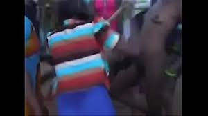 Chura wacheza uchi baikoko, mama shuhuli achafukwa na kutoa onyo. Kigodoro Original Xvideos Com