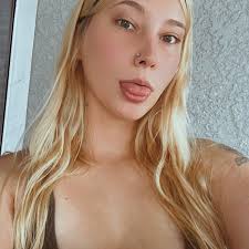 UPDATE: The coroner says 15-year-old Shaylee Snyder died of an overdose of  Methamphetamine and Heroin and has ruled her death accidental. Her body was  found in February along some train tracks near