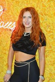 The pansexual actress and took the stage to the crowd's delight Bella Thorne Steckbrief Bilder Und News Web De