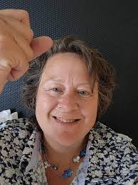 Rhonda Estes's Instagram, Twitter & Facebook