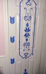 Pin By Diyshowoff On That Diy Party Highlights Painted Doors Frozen Room Frozen Decorations