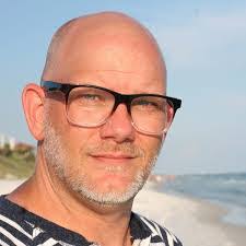 Eileen Scrivner's Instagram, Twitter & Facebook