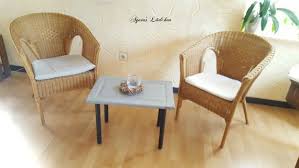 Hier wird ein massiver tisch verkauft. Shabby Chic Tisch Grau Upcycling Beistelltisch Im Landhausstil Couchtisch Wohnzimmertisch Unikat Zeitungstisch Tisch Im Vintage Look Shabby Chic Decor Shabby Chic Sofa Shabby Chic Chairs