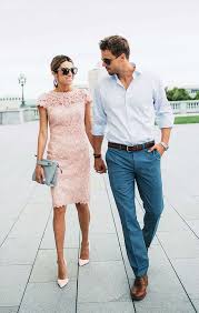 El color negro es el ideal para utilizarlo en la celebración de fin de año. Vestuario Para La Fiesta De Navidad De La Empresa