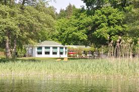Das leben und arbeiten in unserem haus beruht auf den grundsätzen des christlichen menschenbildes. Ich Weiss Ein Haus Am See I Mecklenburger Seenplatte