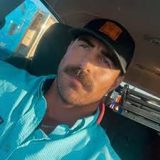 Hannah Janae Earley (@hannah__earley)