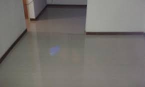 Hablamos de los pisos de porcelanato símil madera, destacados por su gran durabilidad, y el en nuestro catálogo de pisos de porcelanato podés encontrar variedad de diseños que emulan el. Constructora Toro A Twitteren Piso Acabado En Porcelanato Beige Claro Con Betas Y Rodapie En Contraste Marron Con Betas Tipo Madera Http T Co Vqabeom8ii