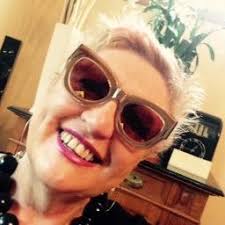 Jo Fraser (@peanutcatgirl)