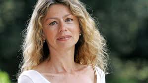 La figlia dell'uomo, una nota editrice, decide di assumere uno ancora un grande riconoscimento per stefania sandrelli direttamente dal mondo dell cinema e della cultura francese, dove l'attrice italiana. Amanda Sandrelli Chi Sono I Figli Rocco E Francisco Cosa Fanno Nella Vita