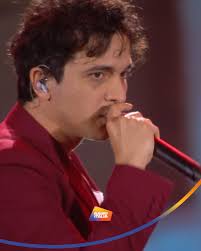 Tananai canta "Tango" a Radio Italia Live