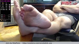 Male feet - Male feet |ThisVid.com