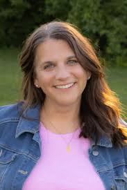 Exploring Life & Business with Amy Becker of Amy Becker Pediatric Physical  Therapy