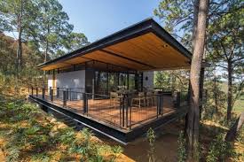 Maison Baptisee Irekua Anatani Au Mexique Par Le Studio Broissin Journal Du Design Architecture De Maison Maison D Architecture Maison Prefabriquee