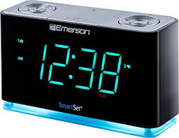 I can forgive the mediocre speaker quality, afterall it is a clock radio, but the alarms are so hard to set!!! Top 10 Ipod Clock Radios Of 2021 Best Reviews Guide