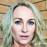 10+ "Kim Maxwell" profiles