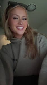 Brooke Trahan's Instagram, Twitter & Facebook