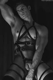 No Doubt You Expected To See More Of Gorgeous Hung Stud Marbys Negretti -  Nude Men, Nude Male Models, Gay Selfies & Gay Porn