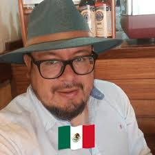 Enrique Moore's Instagram, Twitter & Facebook