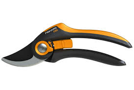 111610 Fiskars Smartfit Pruner Bypass Arac