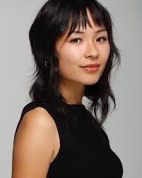 Clara Mitchell's Instagram, Twitter & Facebook