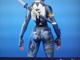 This skin is based on a race car driver. Ajicukrik Fortnite Elite Agent