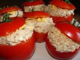 Tomates Crues Farcies Au Thon Du Jardin Et Du Marche A L Assiette Et A La Bouche Recettes De Cuisine Tomate Farcie Au Thon Cuisson Des Aliments