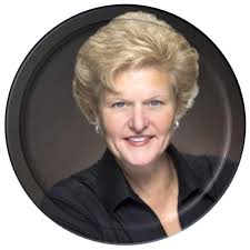 Ep 36: Cindy Warner: Transforming the World Through Democratization of Data  — Diva Tech Talk Podcast