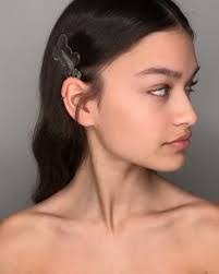 Elisa Oliver's Instagram, Twitter & Facebook