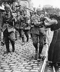 (de 1 kilotón cada una). Historia De Alemania Durante La Primera Guerra Mundial Gaz Wiki