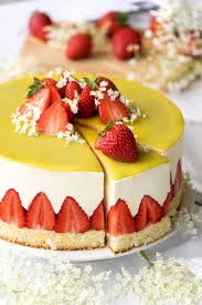 Fraisier Traditionnel Empreinte Sucree Recette Fraisier Fraisier Recette Avec Des Fraises