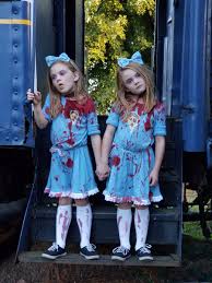 John daniel edward jack torrance was the protagonist and antagonist in the stephen king novel the shining, the 1980 film adaptation by stanley kubrick, the 1997 miniseries by mick garris, and the 2016 opera by the minnesota opera company. Shining Grady Twins On Twitter The Spookily Gr8 Twins Of Carlav79 Winners Of Best Costume Children Mariettazombiefest Lookin Fabulous Girls Thnx 4 Sending Https T Co 9umdpyzqq6
