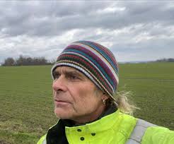 Which one is ready to rock and which one is looking for a herd of cattle  that broke through the fence?