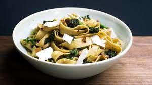 Whole Wheat Fettuccine With Spicy Broccoli Rabe Recipe Recipe Spicy Broccoli Whole Wheat Pasta Recipes