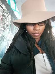 Crystal Cronin's Instagram, Twitter & Facebook