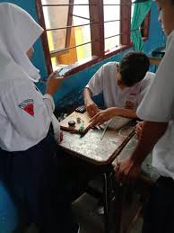 Gagasan kreatif sangat diperlukan dalam kehidupan ekonomi. Ujian Praktek Dan Prakarya Smpn 6 Palopo Terus Asah Kreativitas Siswanya