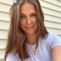 Maxine Kimball's Instagram, Twitter & Facebook