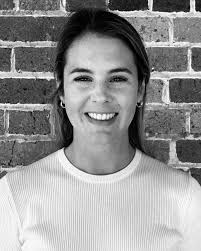 Meet Husna Maulavizada, our Third Year rep in 2020! She was also part of  our team last year as Second Year Rep. Husna is interested in Paediatrics  and Emergency medicine!