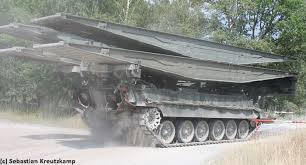 Titan Armoured Vehicle Launching Bridge Avlb Uk Panzerwagen Panzer Offroad