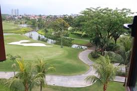 Video shot by golfing country, a luxury property with several championship golf courses, multimillion dollar clubhouse, and all the amenities. Bungalow For Auction At Tropicana Golf Country Resort Tropicana Land