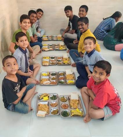 Saraswati Foundation distributes nutritious meal
