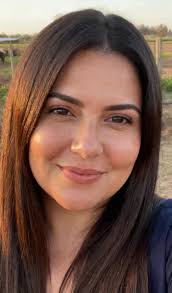 Exploring Tarot: Insights from a Professional Cartomante