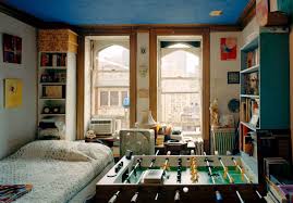 Photos Inside The Fabled Walls Of The Chelsea Hotel Chelsea Hotel Hotel Interior Hotel