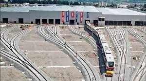 The metro de quito line 1 is being built in two phases. 6uwyoypllont6m