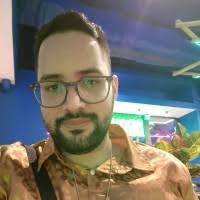 Ed Aponte's Instagram, Twitter & Facebook