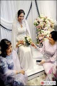 3 nazrin's stepsons, aged 14 and 17, were picked up from the. Samirah Muzaffar First Husband Google Search Nikah Dress Akad Nikah Photography Wedding Dress Inspiration